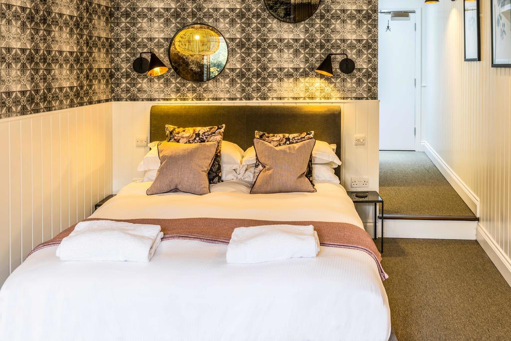 Hotel Timbrell'S Yard à Bradford-On-Avon Chambre photo